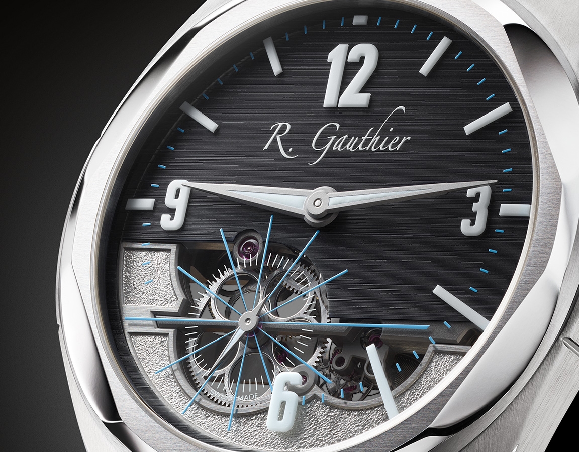 C by Romain Gauthier, Partially openwork dial